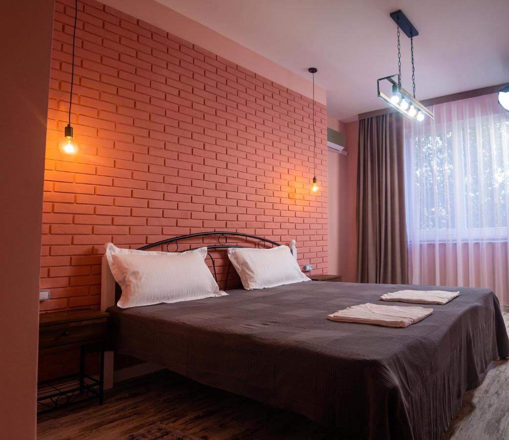 Hi Hotel 阿拉木图 外观 照片